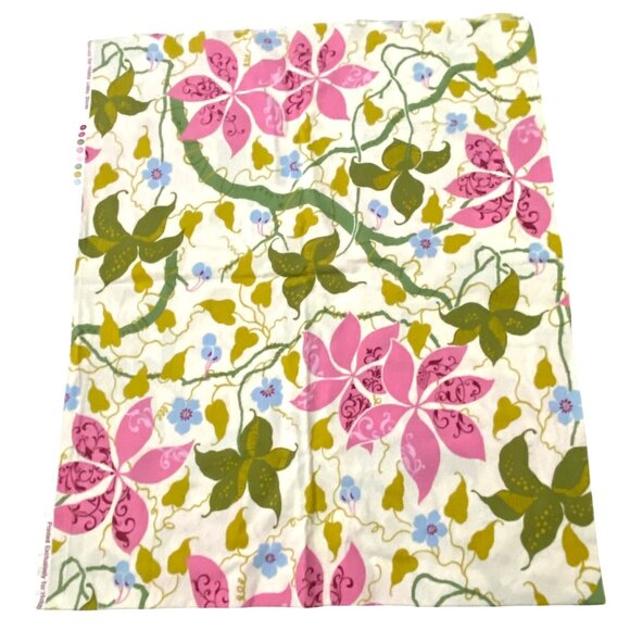 Hobby Lobby Exclusive Floral Print Fabric Remnant Lot of 3 Pieces Sewing DIY - Picture 3 of 4